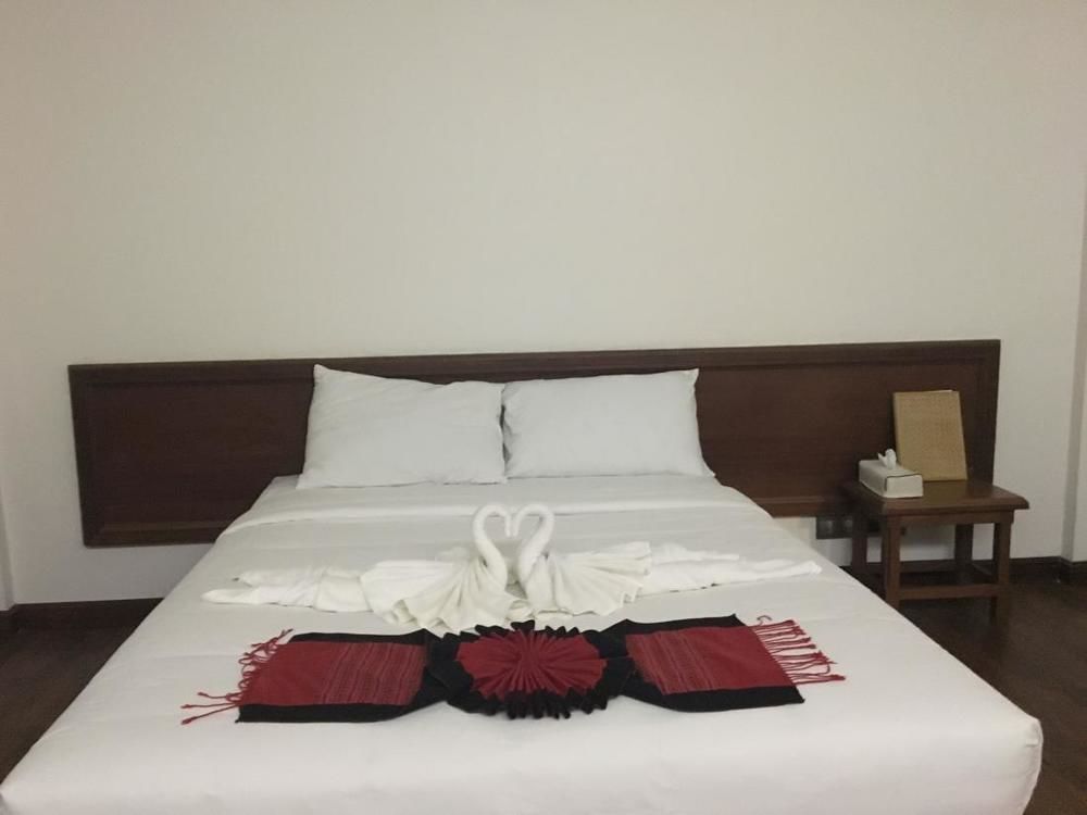 Hotel Queen Jamadevi Mulmejn Zewnętrze zdjęcie