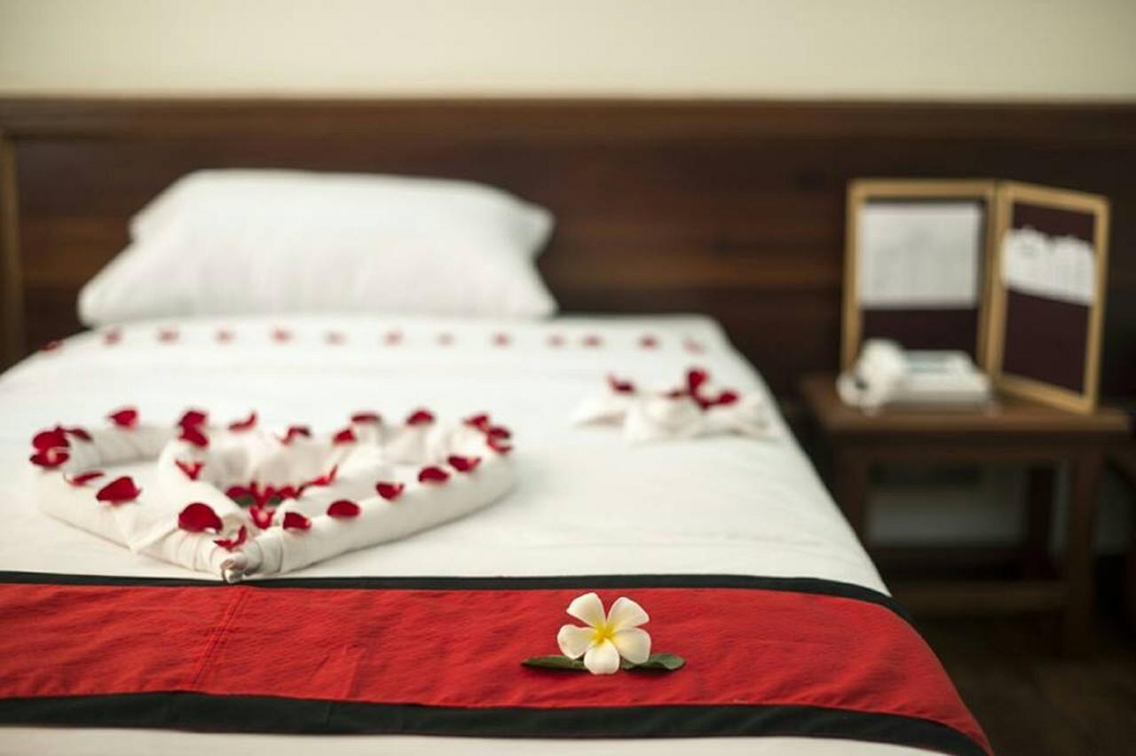 Hotel Queen Jamadevi Mulmejn Zewnętrze zdjęcie